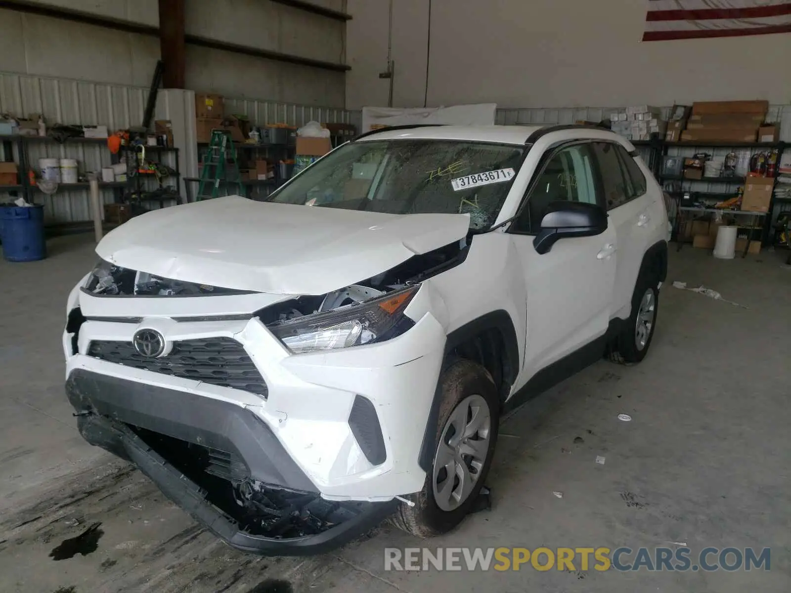 2 Photograph of a damaged car 2T3H1RFV3MW128029 TOYOTA RAV4 2021