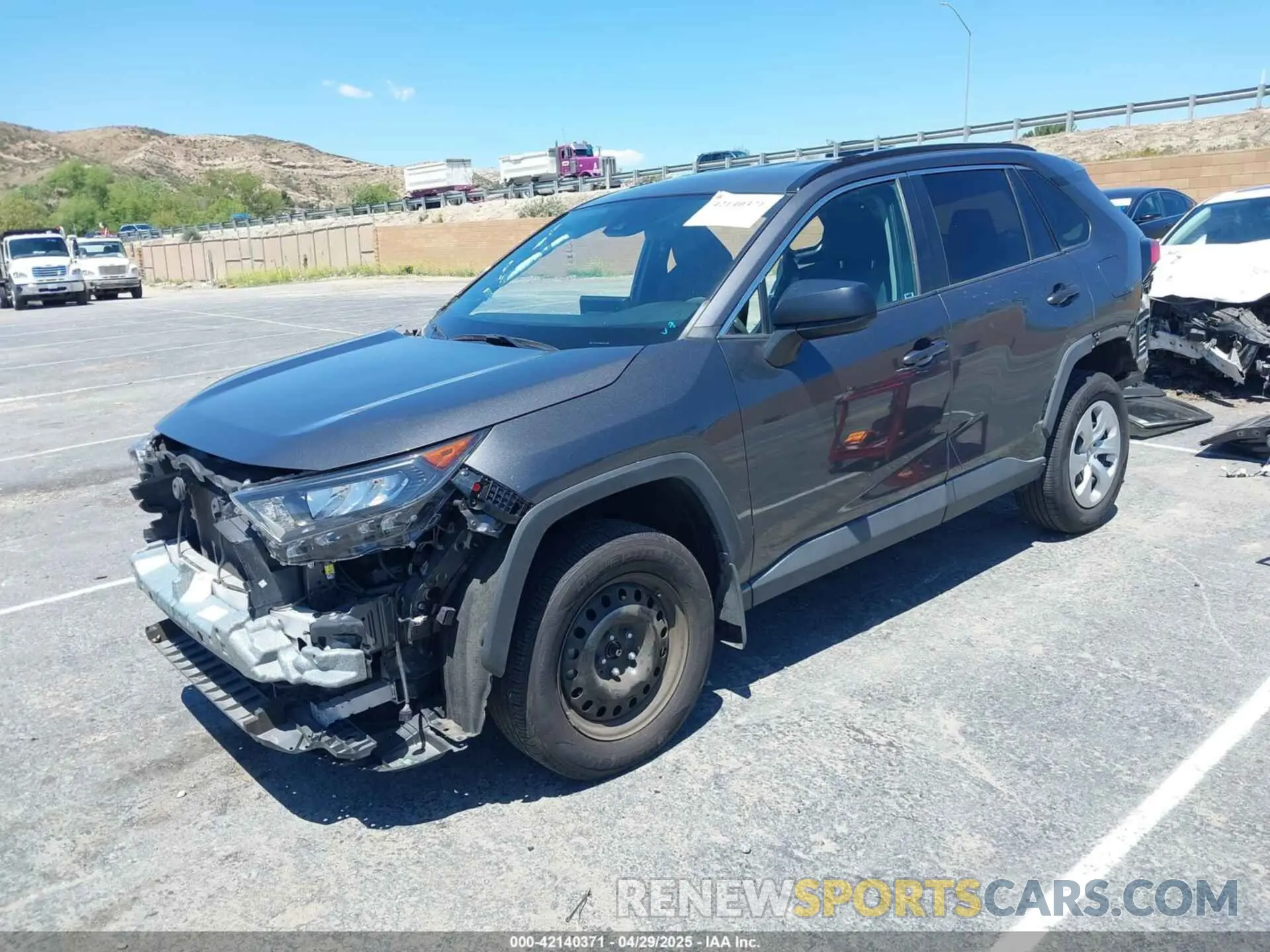 2 Фотография поврежденного автомобиля 2T3H1RFV3MW133201 TOYOTA RAV4 2021