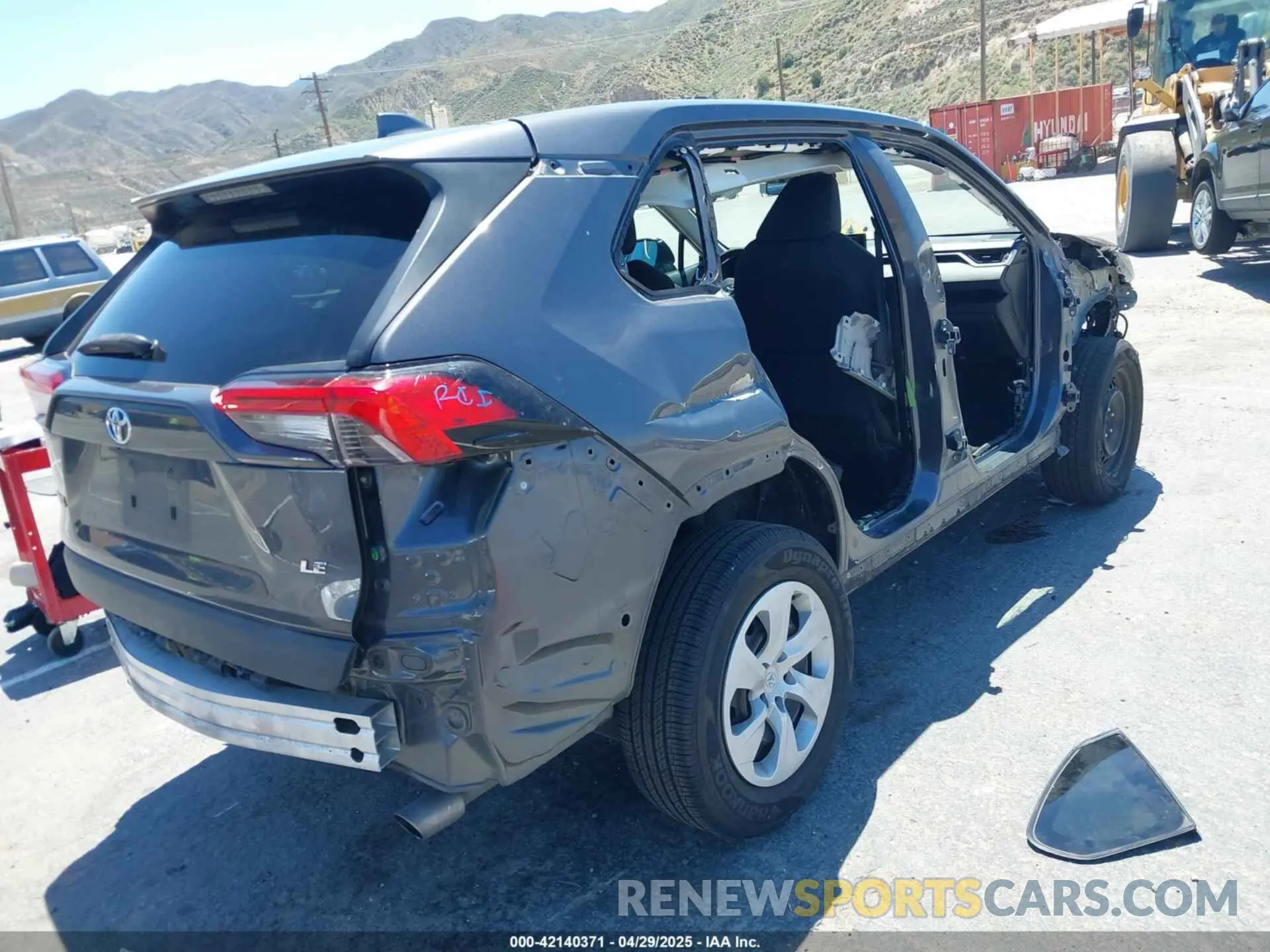 4 Фотография поврежденного автомобиля 2T3H1RFV3MW133201 TOYOTA RAV4 2021