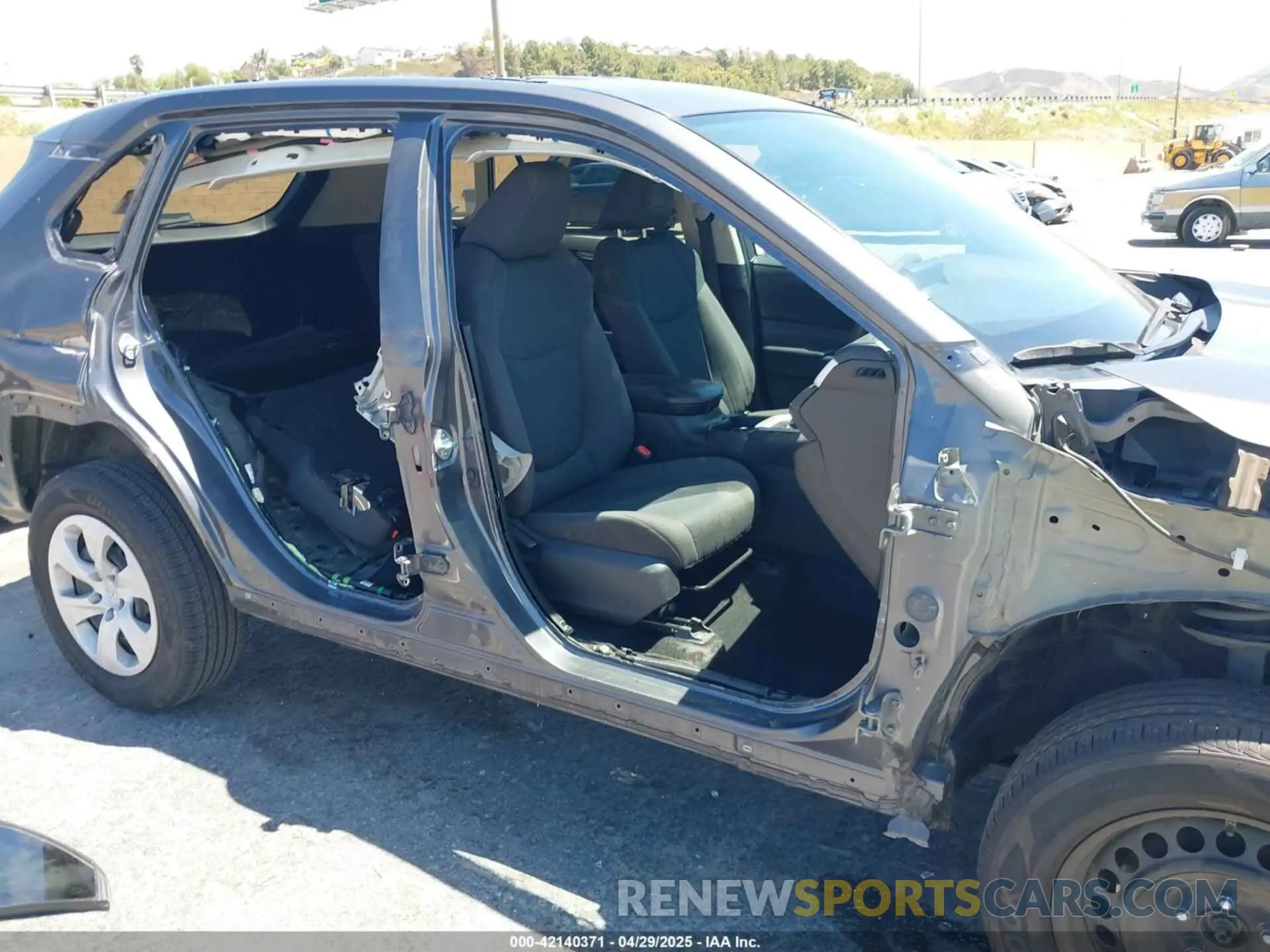 6 Фотография поврежденного автомобиля 2T3H1RFV3MW133201 TOYOTA RAV4 2021