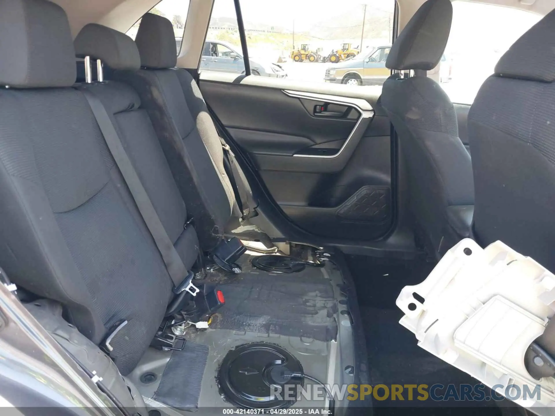 8 Фотография поврежденного автомобиля 2T3H1RFV3MW133201 TOYOTA RAV4 2021
