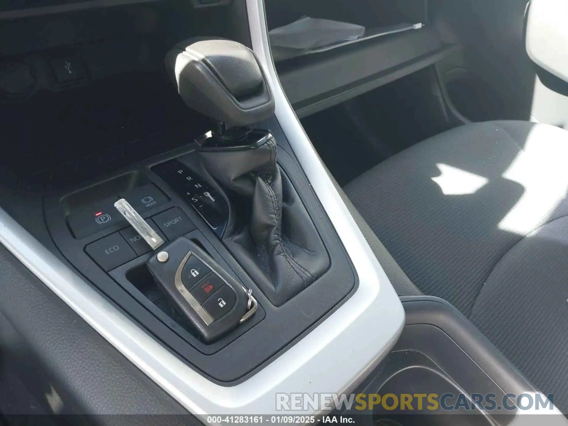 11 Фотография поврежденного автомобиля 2T3H1RFV3MW166926 TOYOTA RAV4 2021