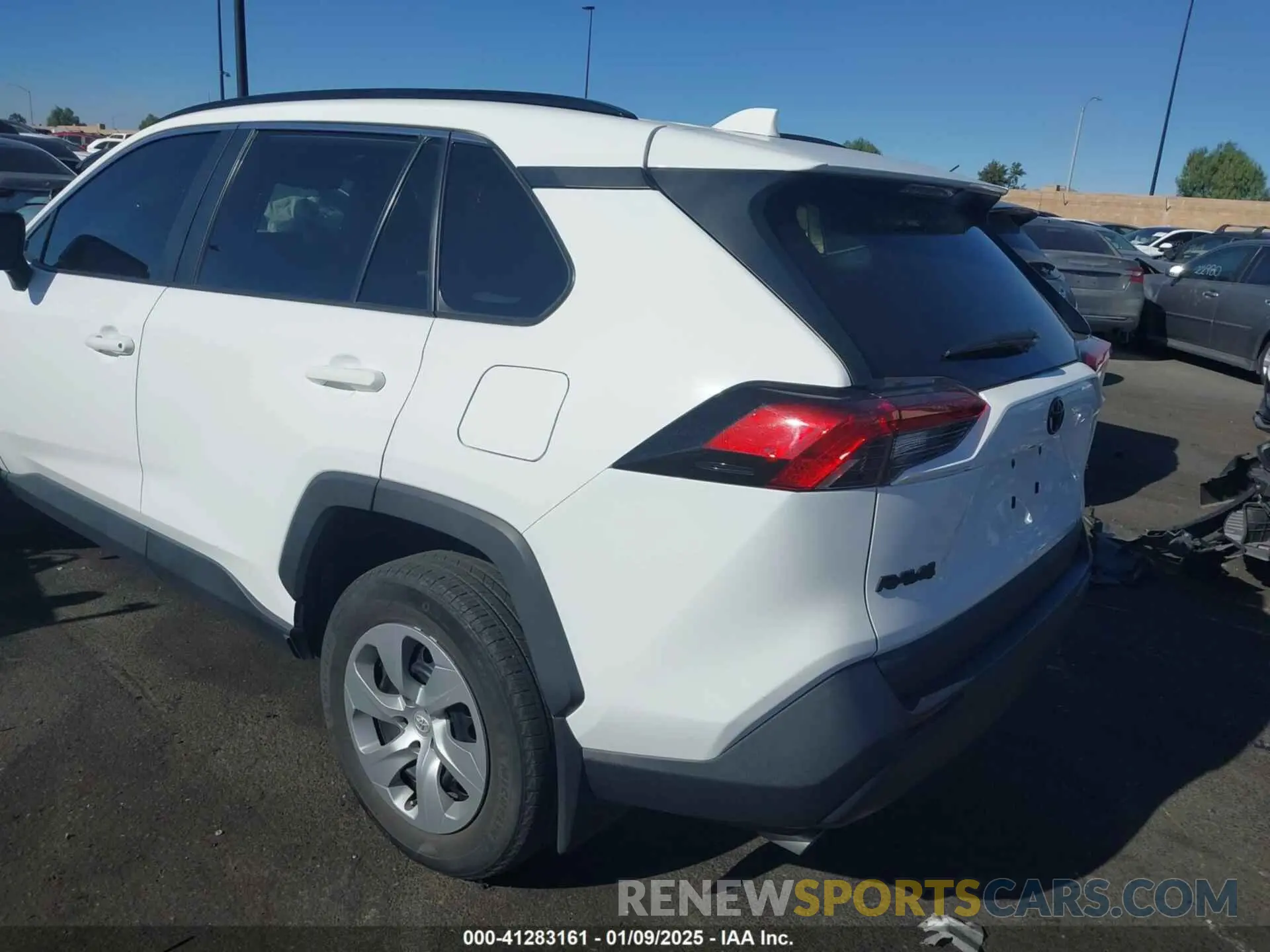 3 Фотография поврежденного автомобиля 2T3H1RFV3MW166926 TOYOTA RAV4 2021