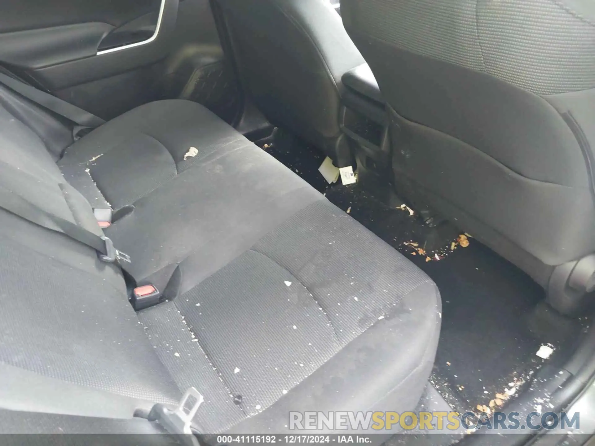 8 Photograph of a damaged car 2T3H1RFV4MC099612 TOYOTA RAV4 2021