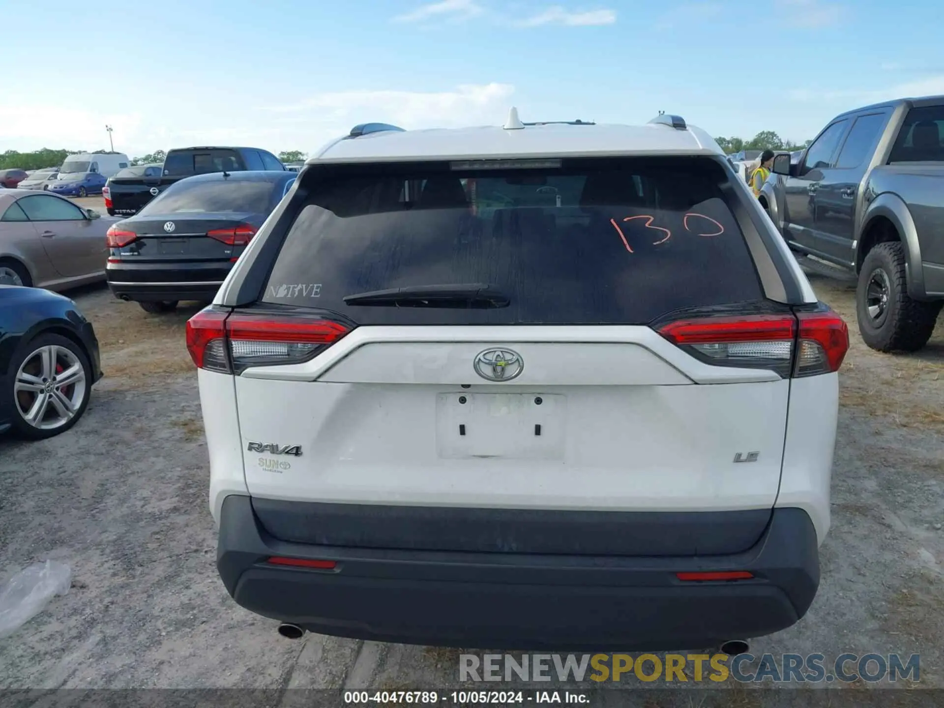 16 Photograph of a damaged car 2T3H1RFV4MC115839 TOYOTA RAV4 2021