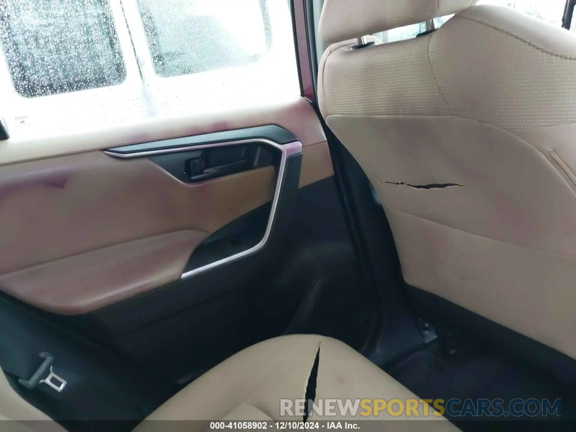 21 Фотография поврежденного автомобиля 2T3H1RFV4MW169544 TOYOTA RAV4 2021