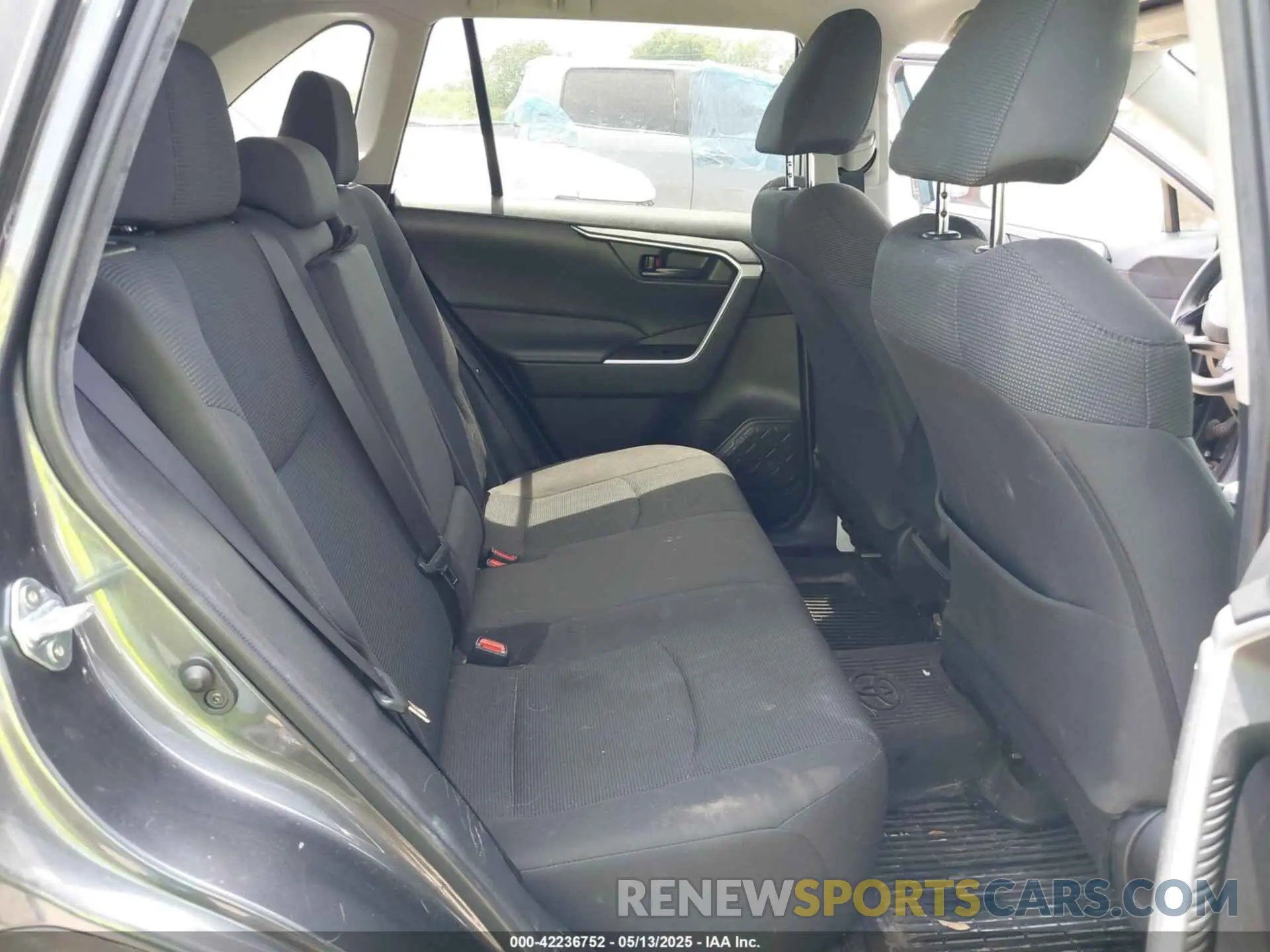 8 Фотография поврежденного автомобиля 2T3H1RFV5MC124355 TOYOTA RAV4 2021