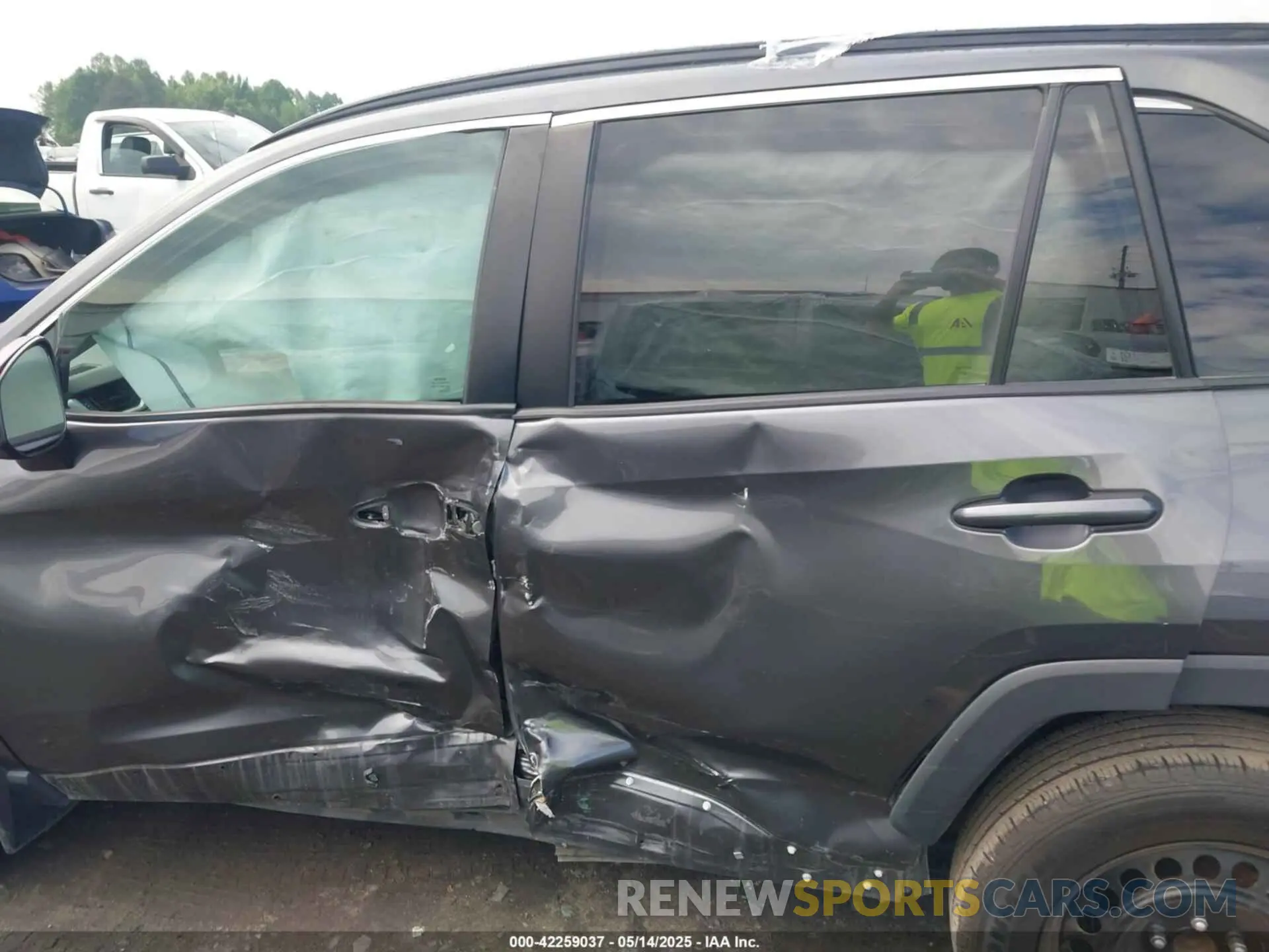 14 Фотография поврежденного автомобиля 2T3H1RFV5MC155993 TOYOTA RAV4 2021