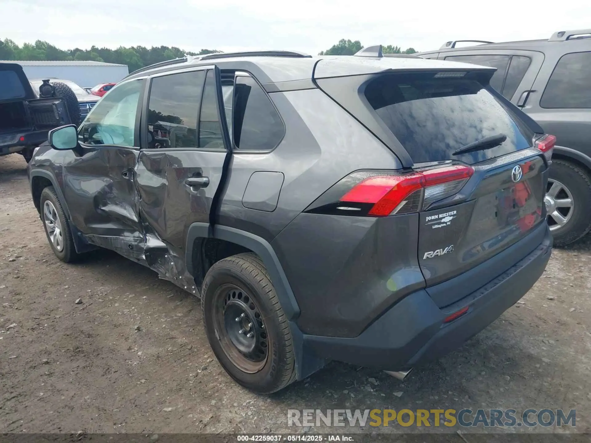 3 Фотография поврежденного автомобиля 2T3H1RFV5MC155993 TOYOTA RAV4 2021