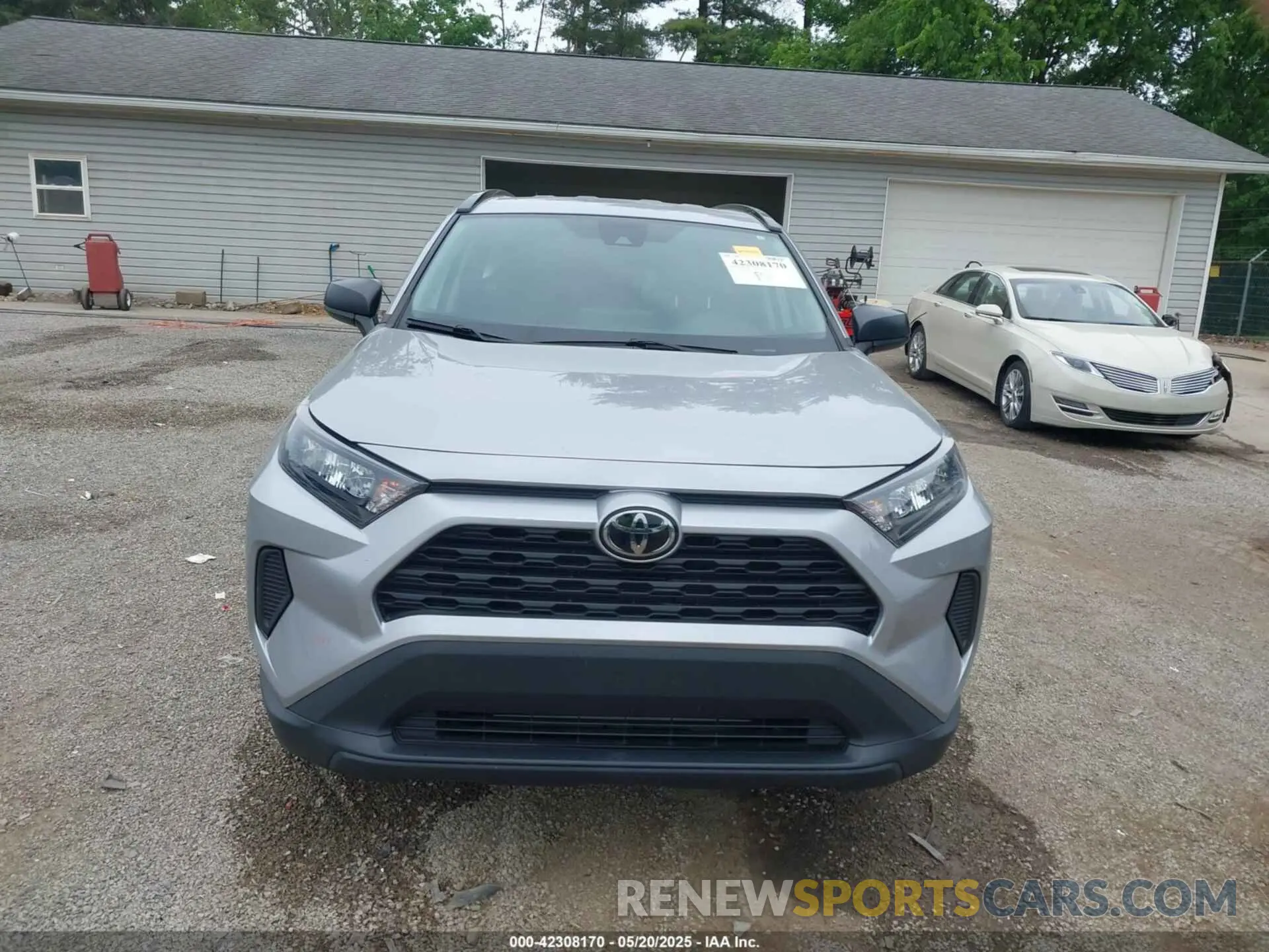 13 Photograph of a damaged car 2T3H1RFV5MW180990 TOYOTA RAV4 2021