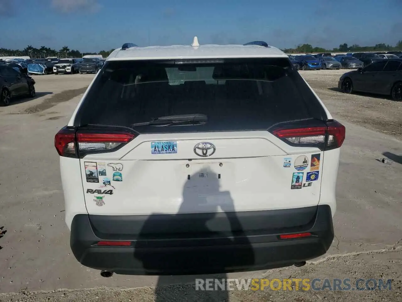 6 Фотография поврежденного автомобиля 2T3H1RFV6MC116250 TOYOTA RAV4 2021