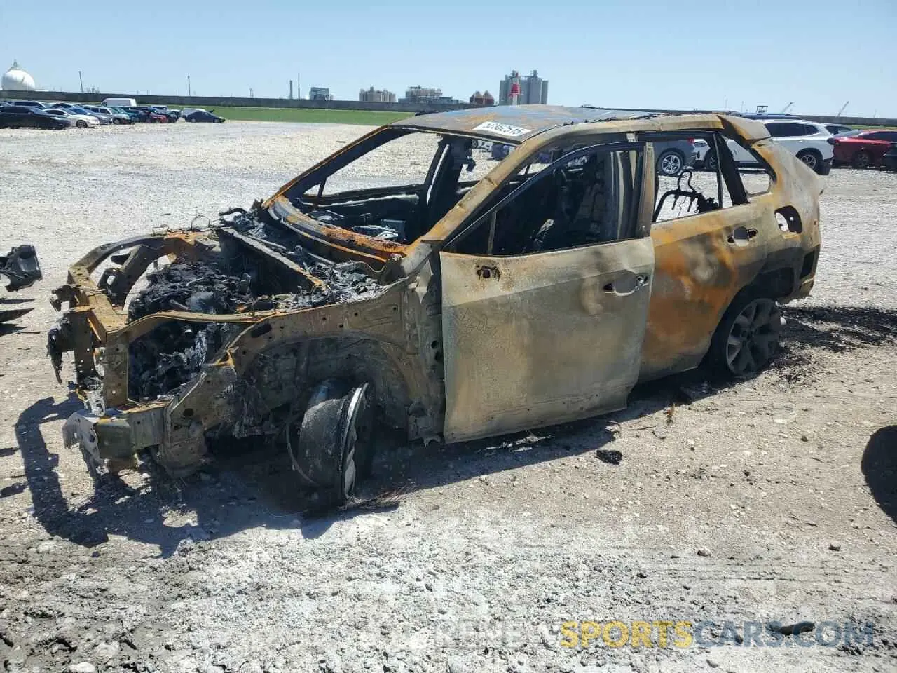 1 Photograph of a damaged car 2T3H1RFV6MW142099 TOYOTA RAV4 2021