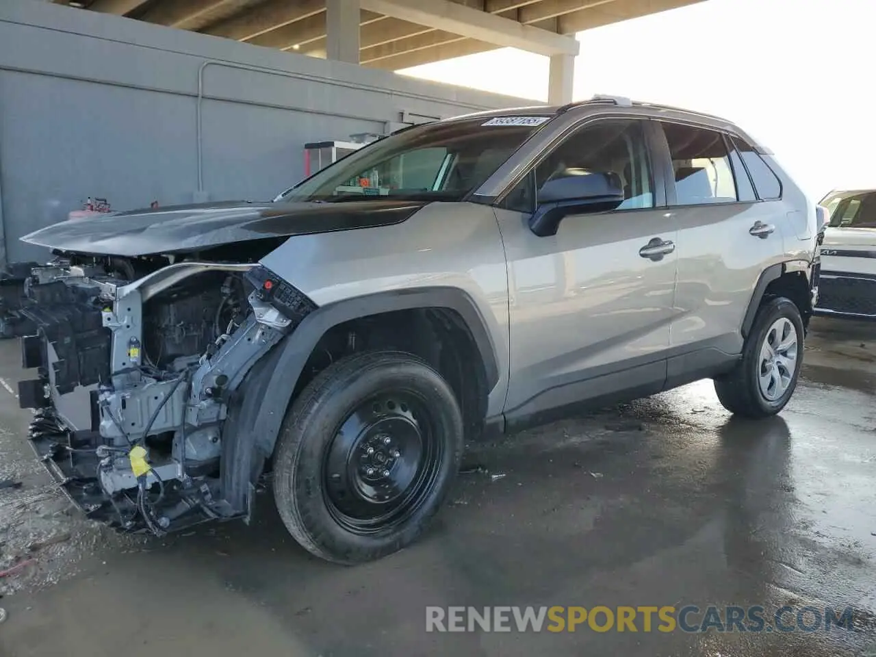 1 Фотография поврежденного автомобиля 2T3H1RFV7MC132232 TOYOTA RAV4 2021