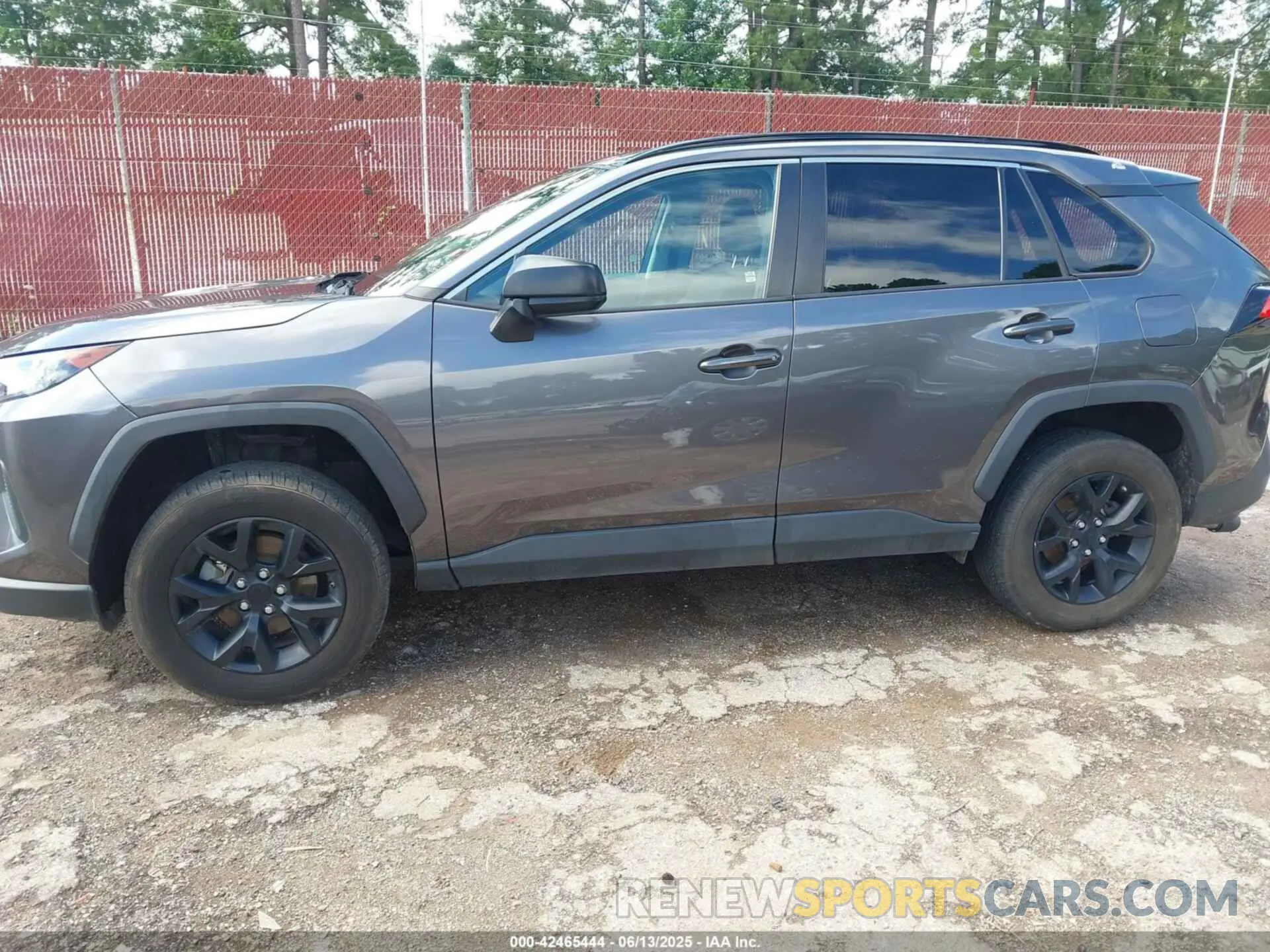 14 Photograph of a damaged car 2T3H1RFV8MC168446 TOYOTA RAV4 2021