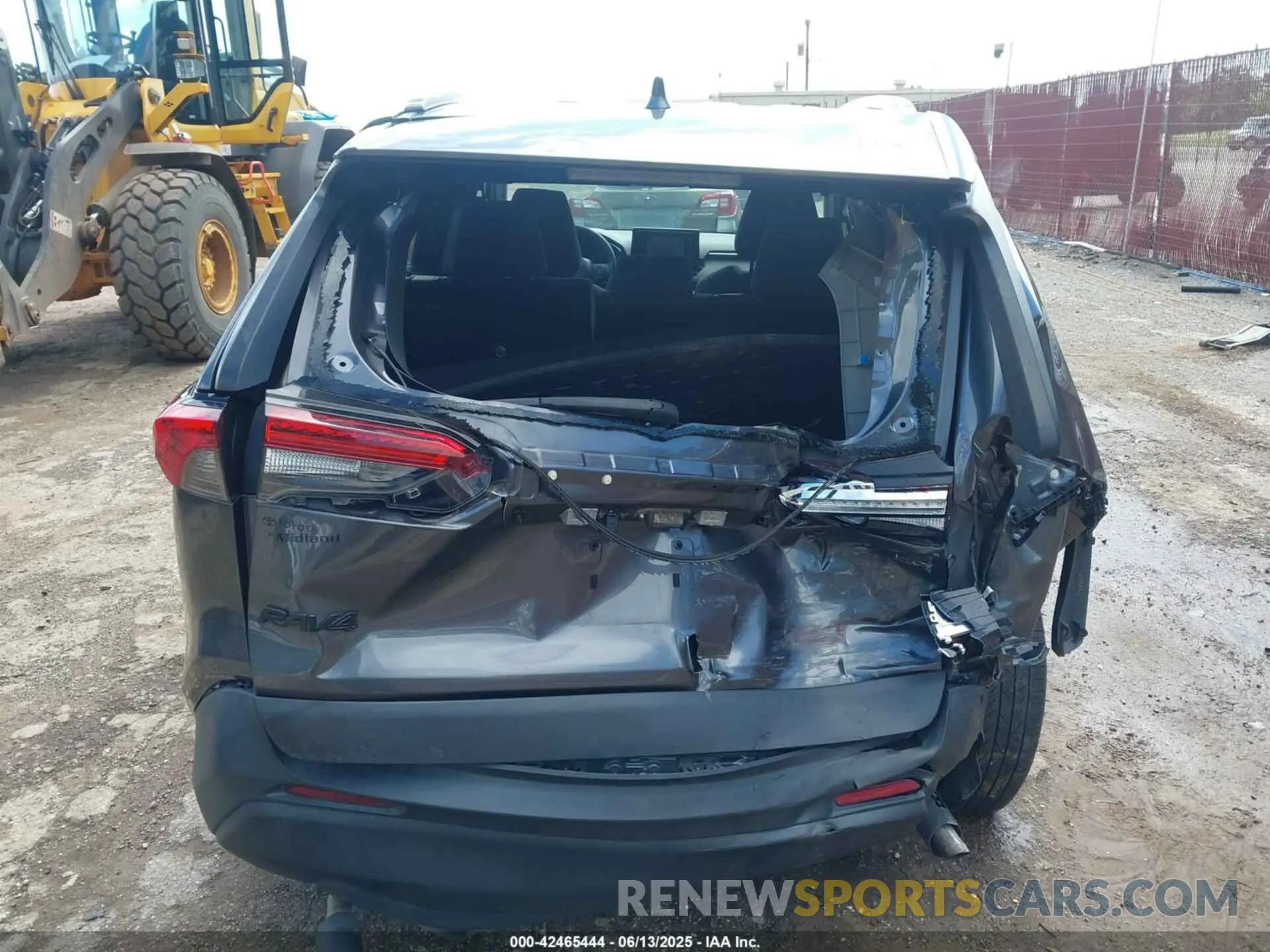 16 Photograph of a damaged car 2T3H1RFV8MC168446 TOYOTA RAV4 2021