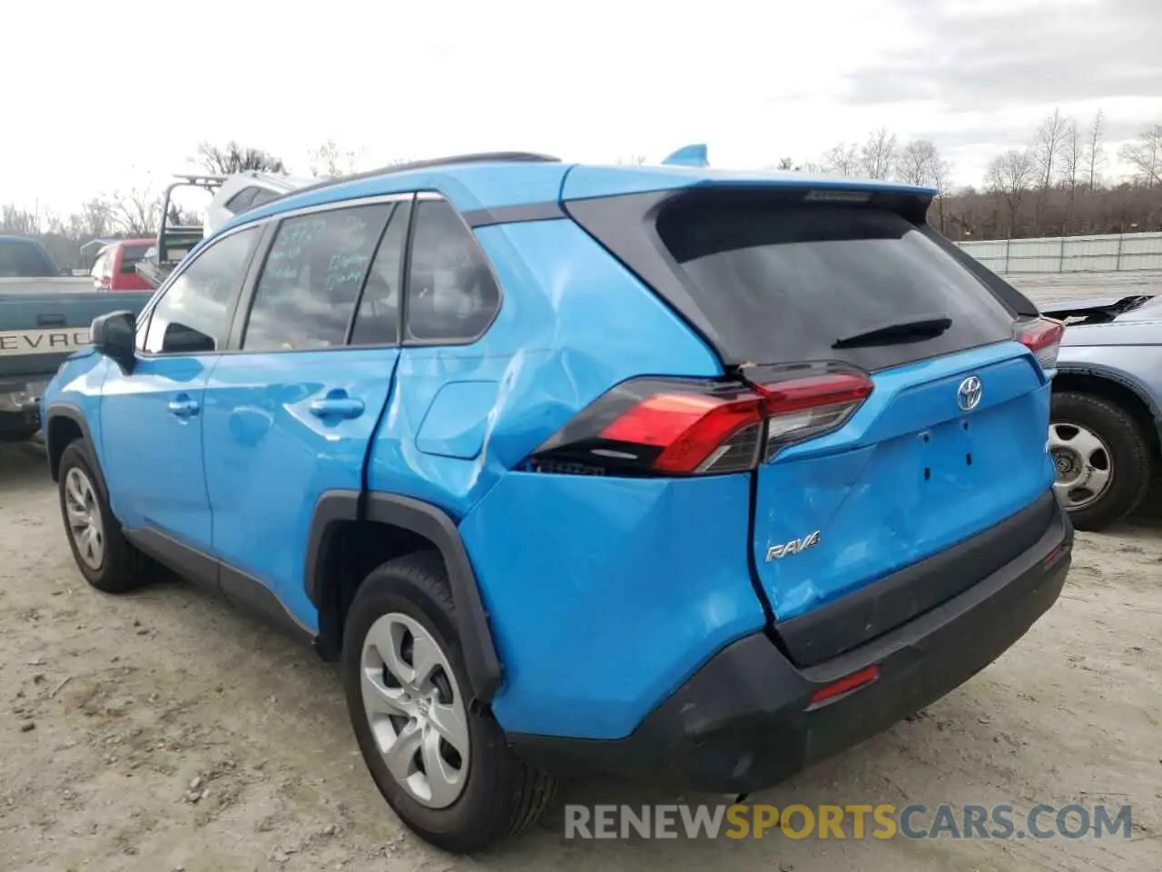 3 Photograph of a damaged car 2T3H1RFV8MW165772 TOYOTA RAV4 2021