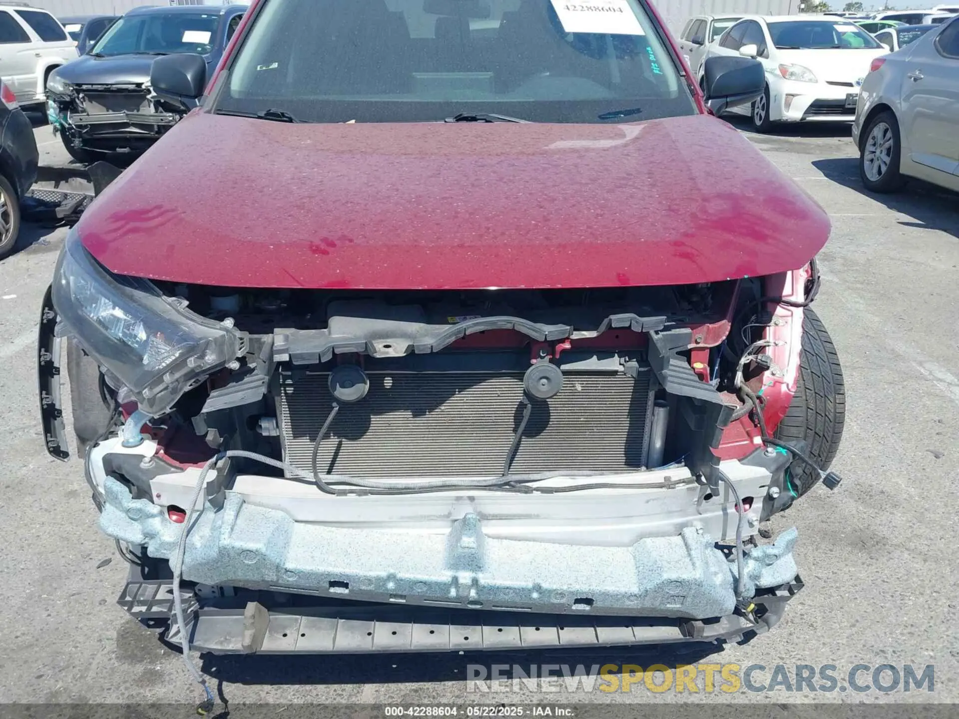 13 Photograph of a damaged car 2T3H1RFV8MW179820 TOYOTA RAV4 2021