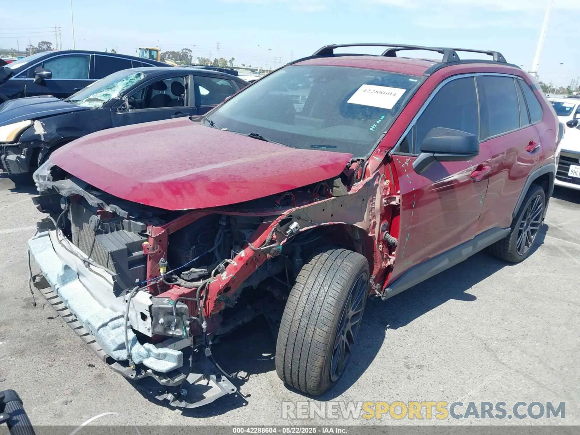 2 Photograph of a damaged car 2T3H1RFV8MW179820 TOYOTA RAV4 2021