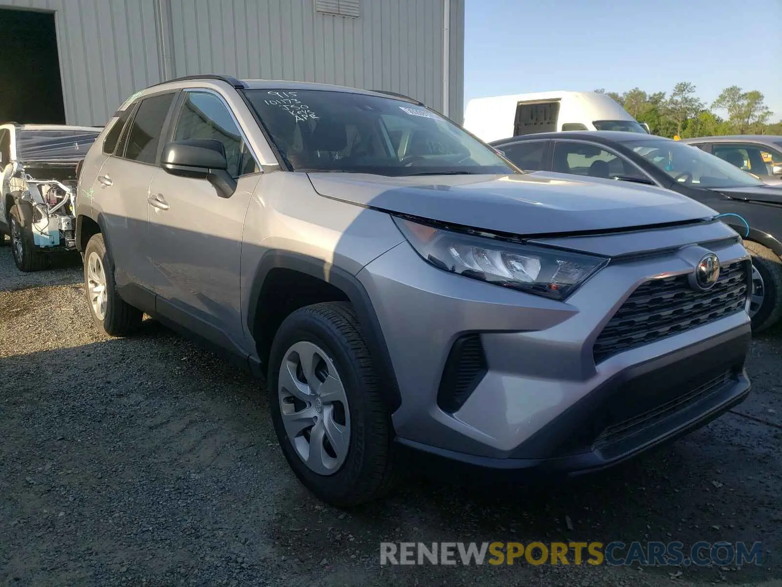 1 Photograph of a damaged car 2T3H1RFV9MC104478 TOYOTA RAV4 2021