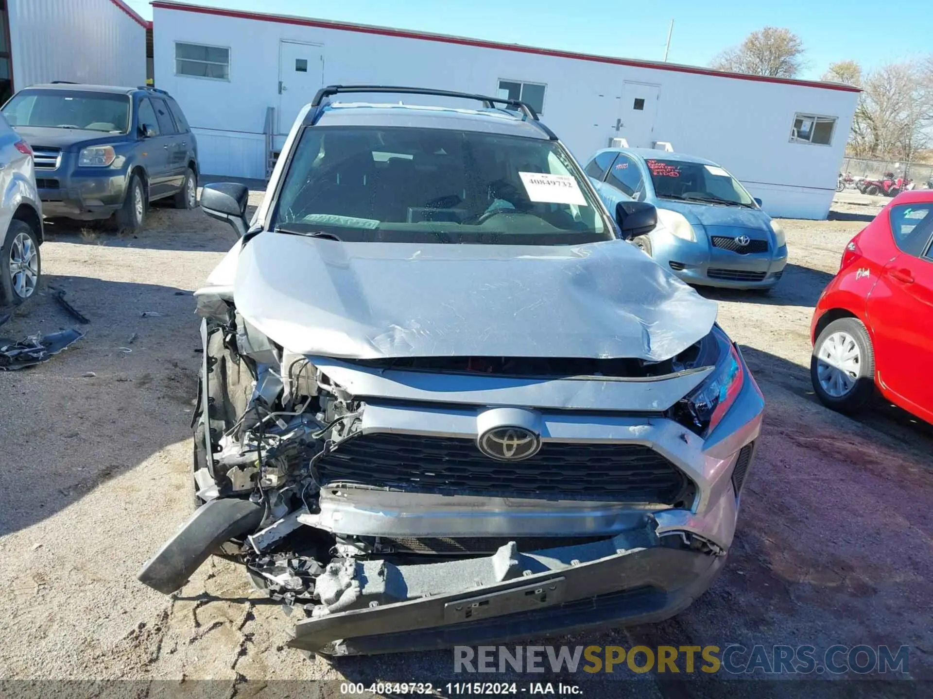 12 Photograph of a damaged car 2T3H1RFV9MC136363 TOYOTA RAV4 2021