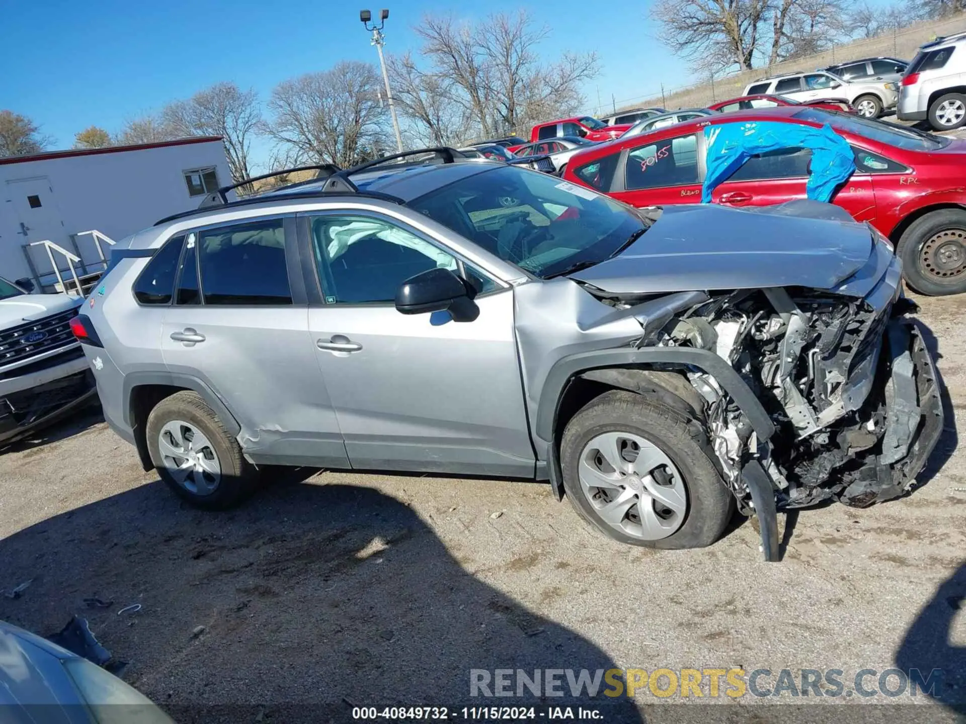 13 Photograph of a damaged car 2T3H1RFV9MC136363 TOYOTA RAV4 2021