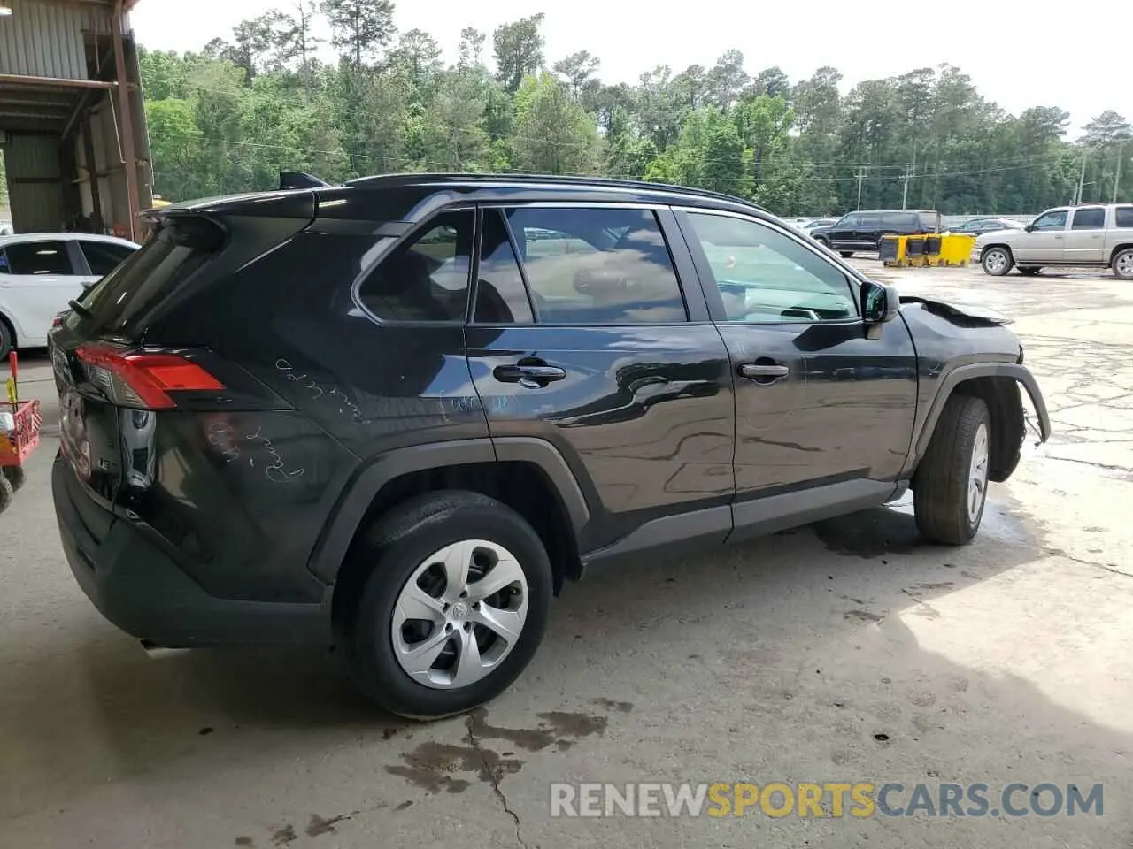 3 Photograph of a damaged car 2T3H1RFV9MC141529 TOYOTA RAV4 2021