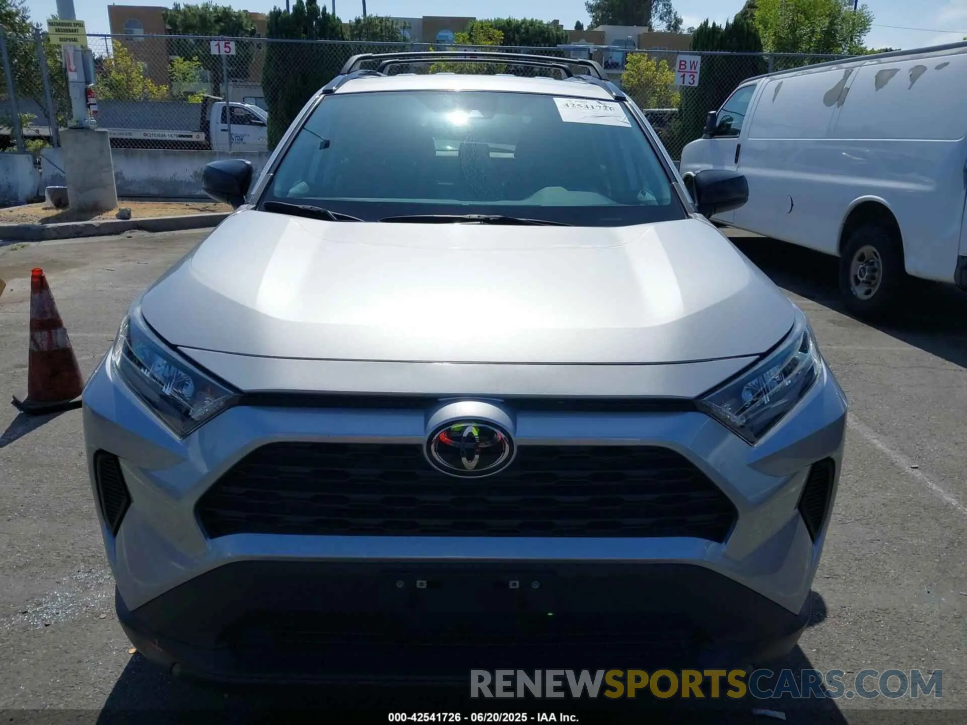 12 Photograph of a damaged car 2T3H1RFV9MC144513 TOYOTA RAV4 2021
