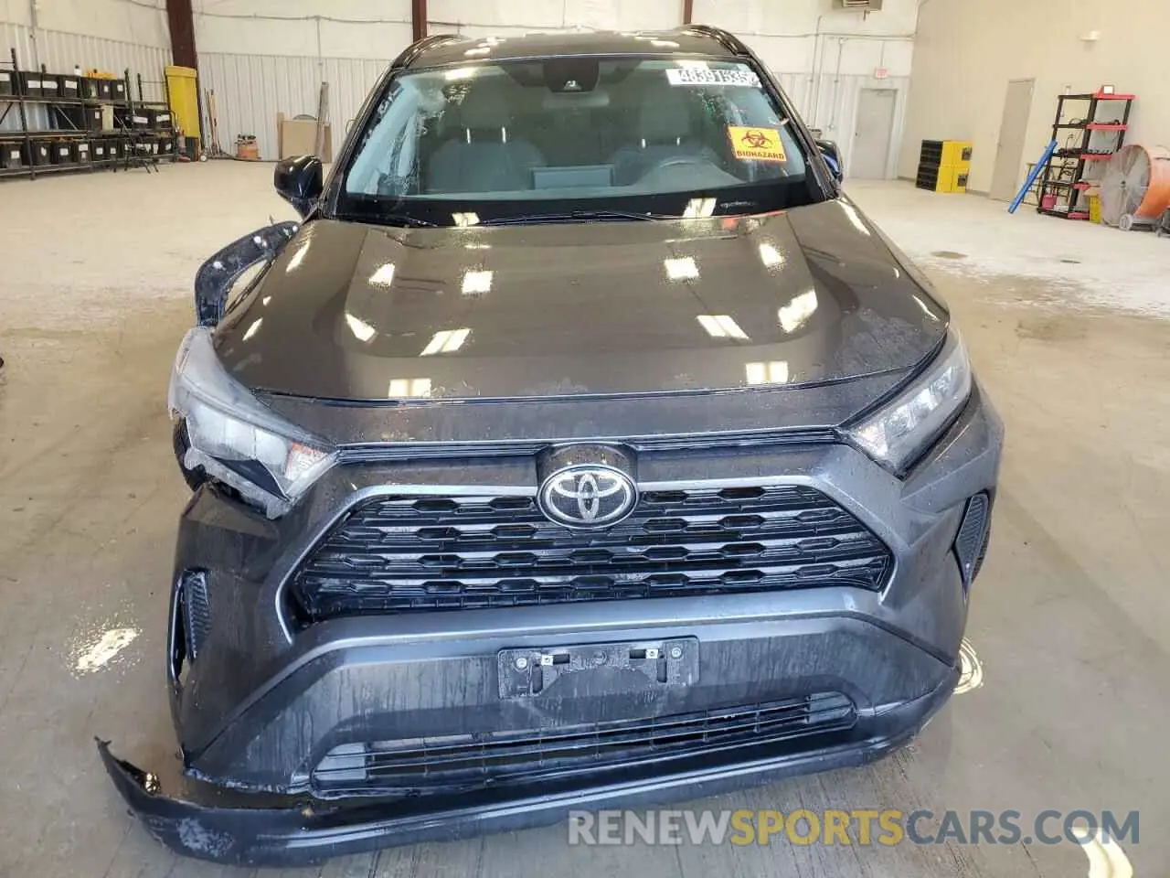 5 Photograph of a damaged car 2T3H1RFVXMC100049 TOYOTA RAV4 2021