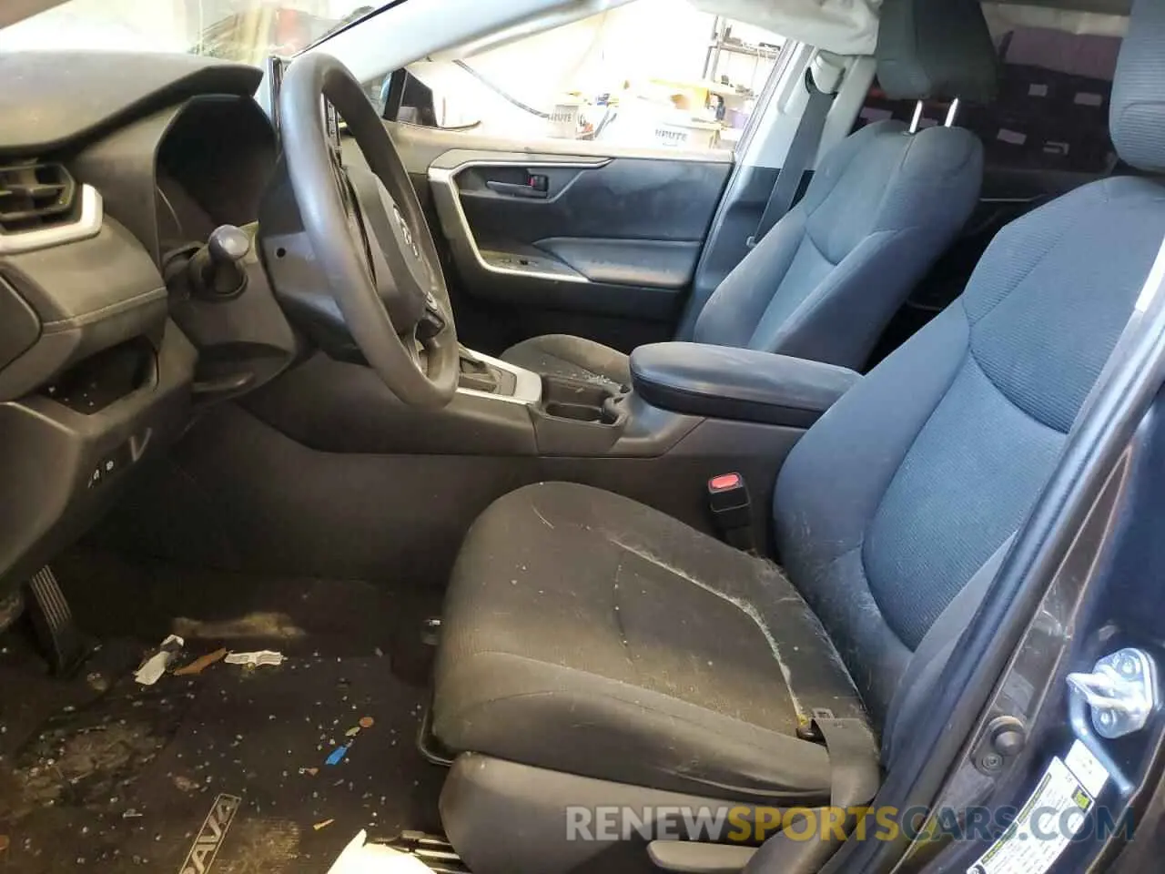 7 Photograph of a damaged car 2T3H1RFVXMC100049 TOYOTA RAV4 2021