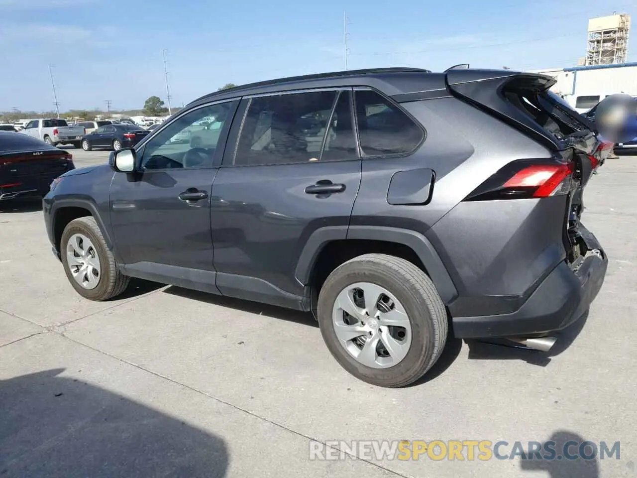 2 Photograph of a damaged car 2T3H1RFVXMC130815 TOYOTA RAV4 2021