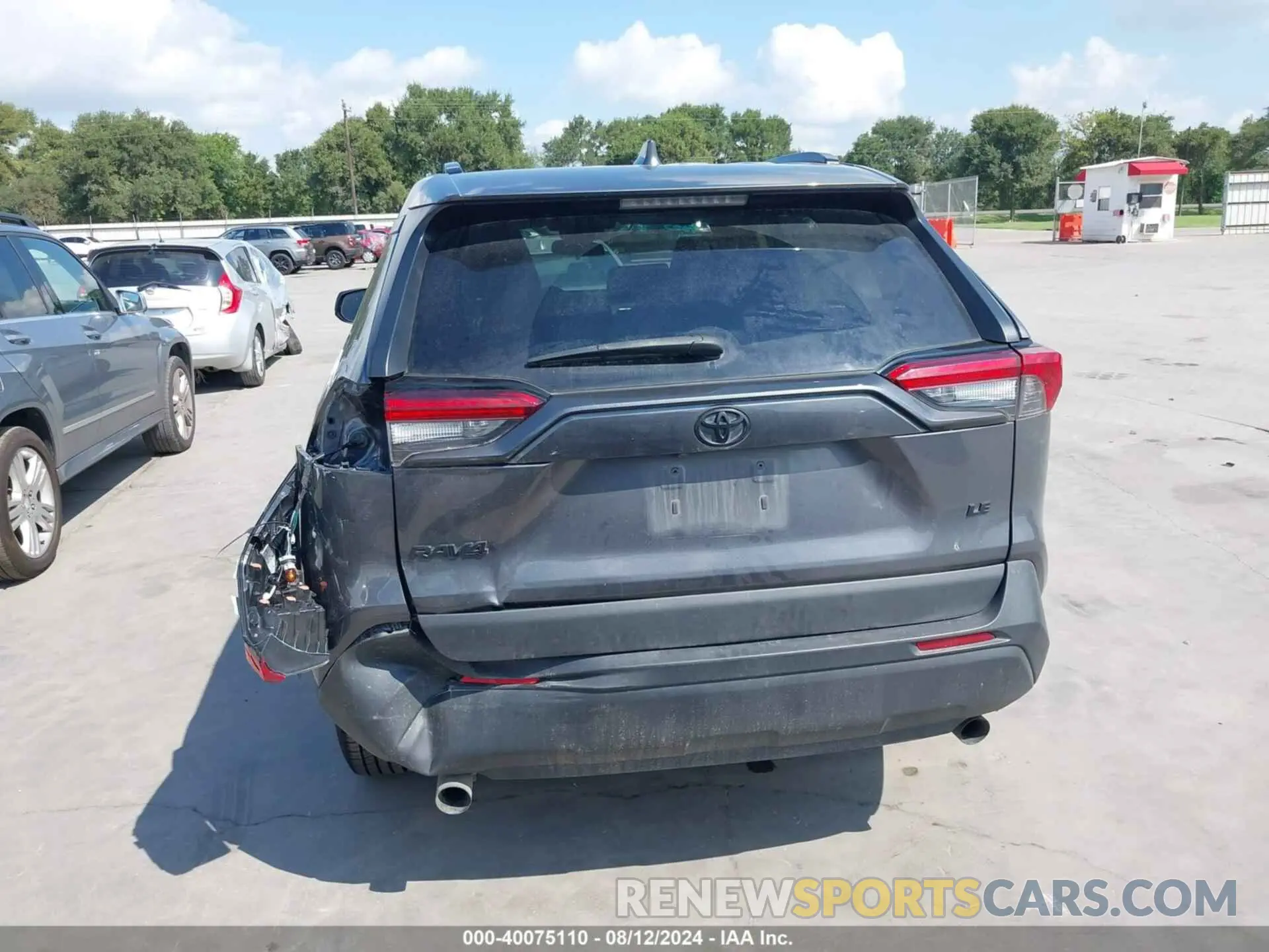 16 Photograph of a damaged car 2T3H1RFVXMC158534 TOYOTA RAV4 2021