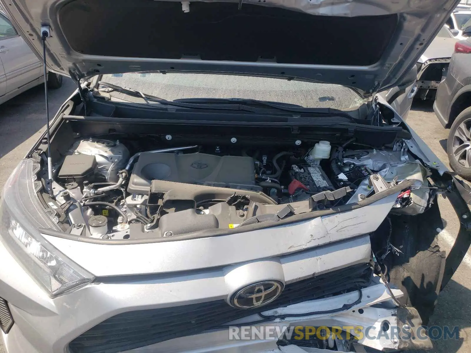 7 Photograph of a damaged car 2T3H1RFVXMW135673 TOYOTA RAV4 2021
