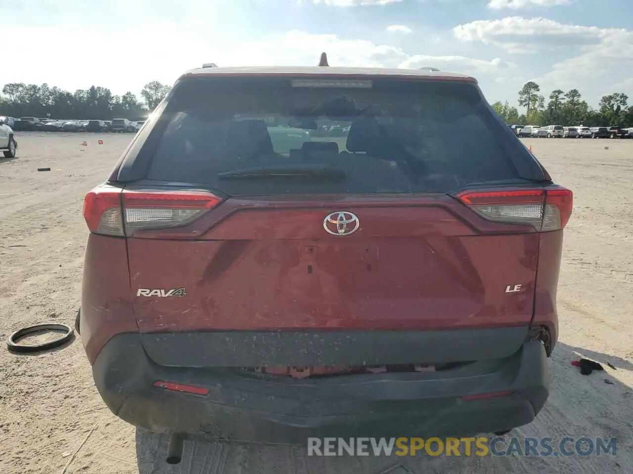 6 Photograph of a damaged car 2T3H1RFVXMW151551 TOYOTA RAV4 2021