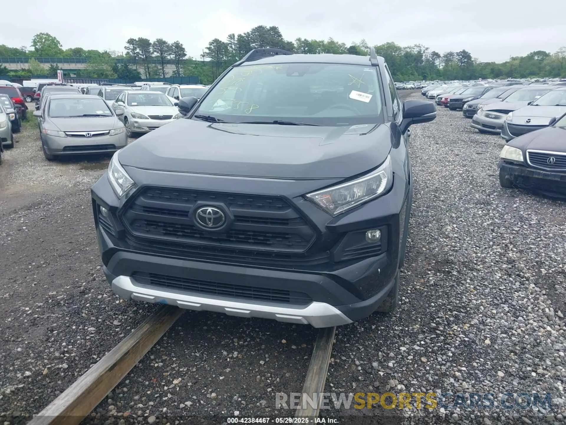 12 Photograph of a damaged car 2T3J1RFV4MW151451 TOYOTA RAV4 2021