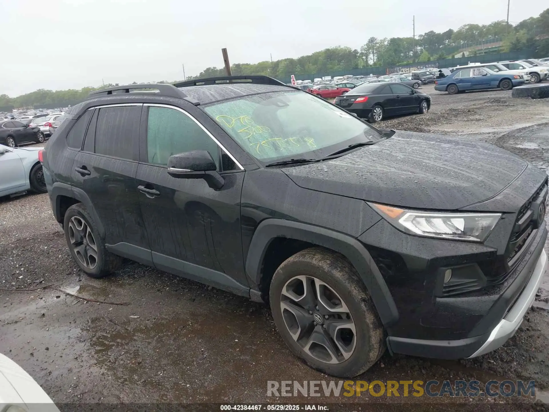 13 Photograph of a damaged car 2T3J1RFV4MW151451 TOYOTA RAV4 2021