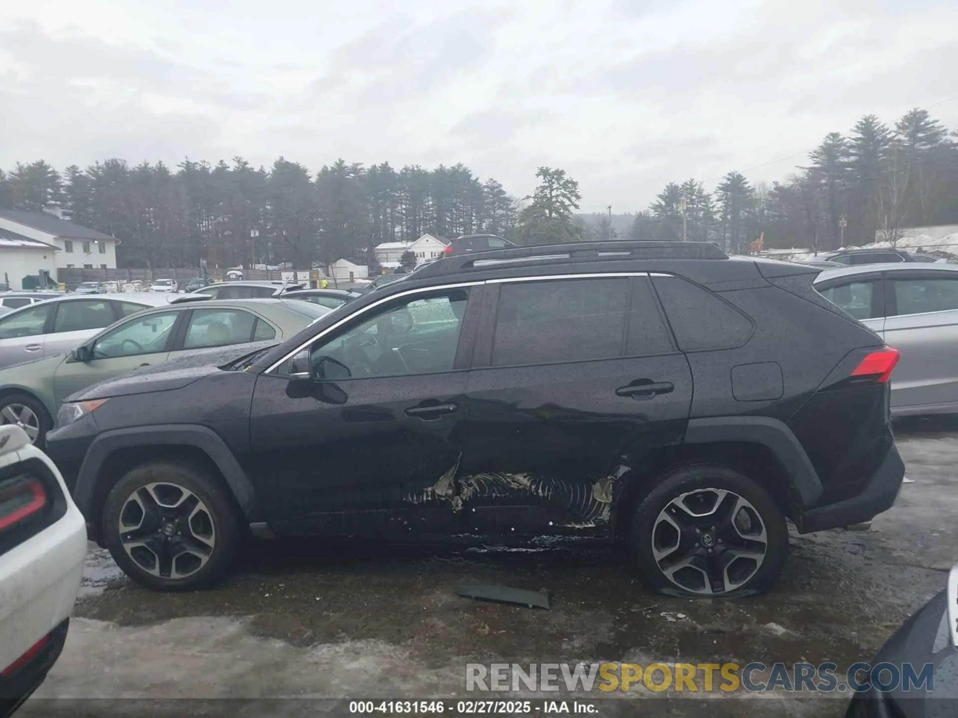 14 Photograph of a damaged car 2T3J1RFV9MW155379 TOYOTA RAV4 2021