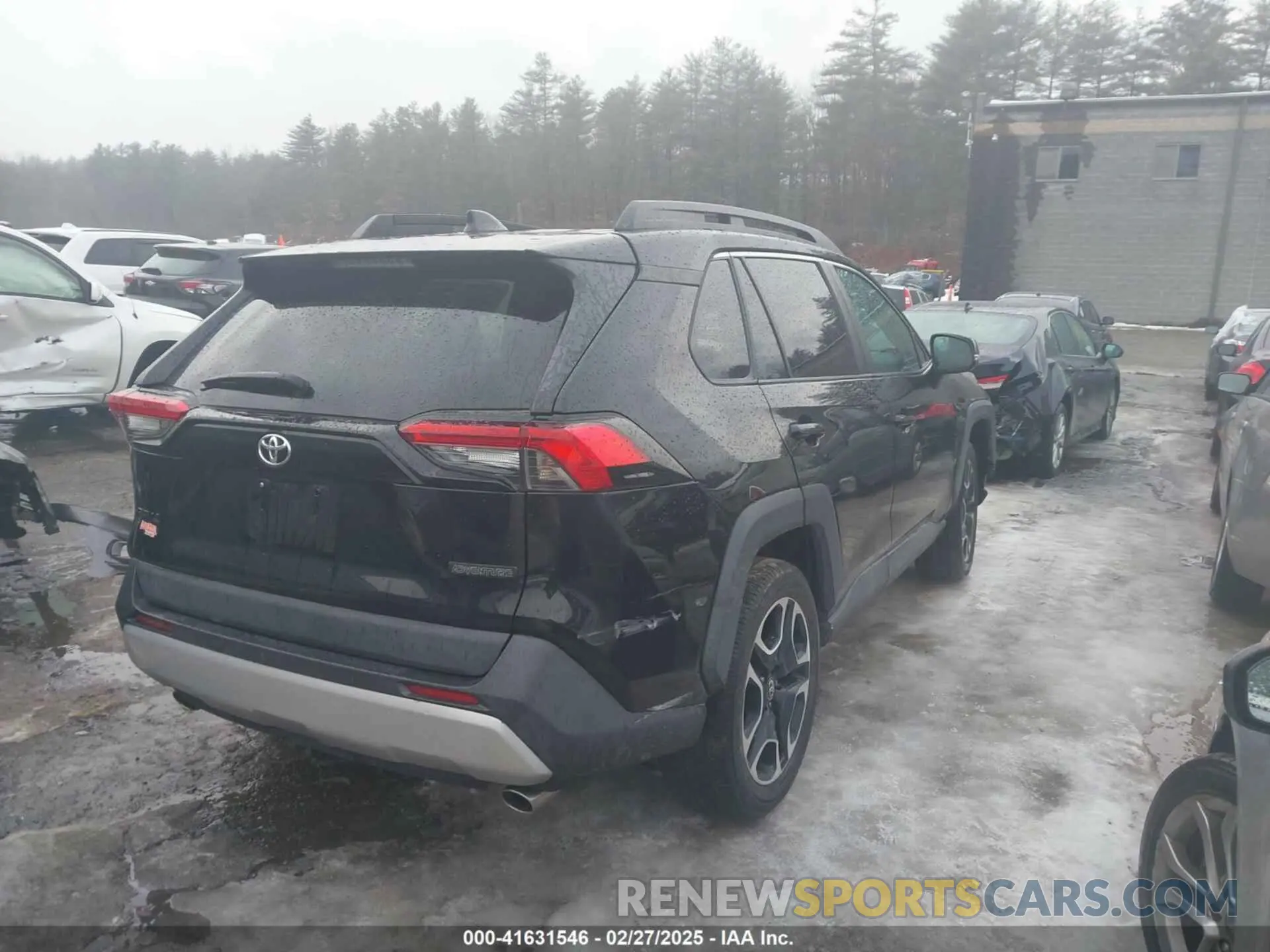 4 Photograph of a damaged car 2T3J1RFV9MW155379 TOYOTA RAV4 2021