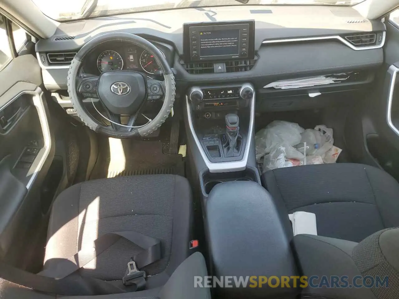 8 Фотография поврежденного автомобиля 2T3K1RFV2MC162390 TOYOTA RAV4 2021