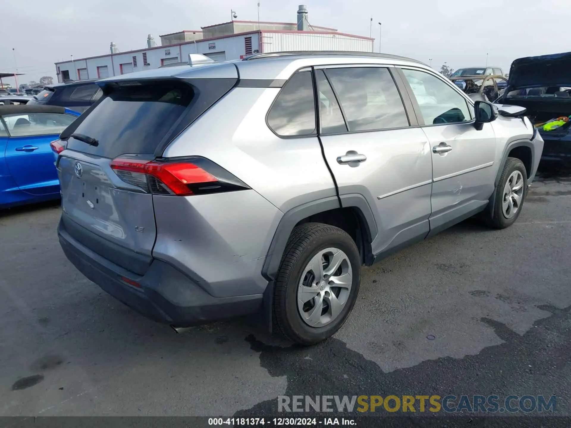 4 Фотография поврежденного автомобиля 2T3K1RFV4MC097042 TOYOTA RAV4 2021