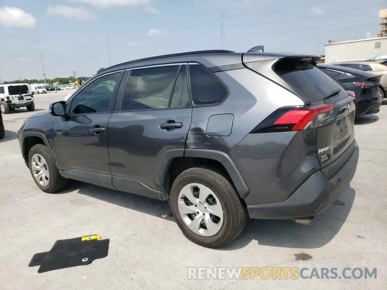 2 Фотография поврежденного автомобиля 2T3K1RFV4MC112462 TOYOTA RAV4 2021