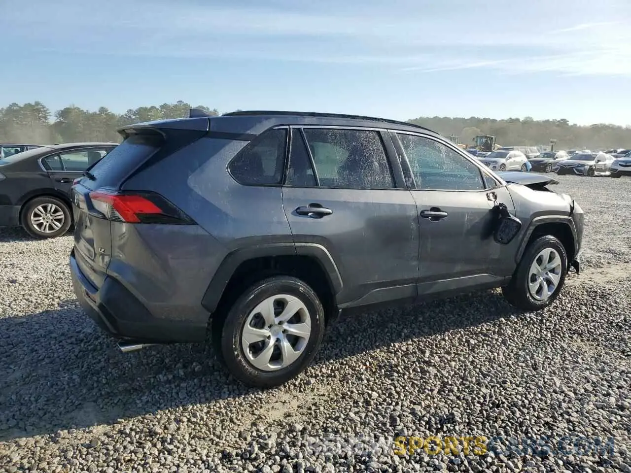 3 Фотография поврежденного автомобиля 2T3K1RFV6MC092621 TOYOTA RAV4 2021