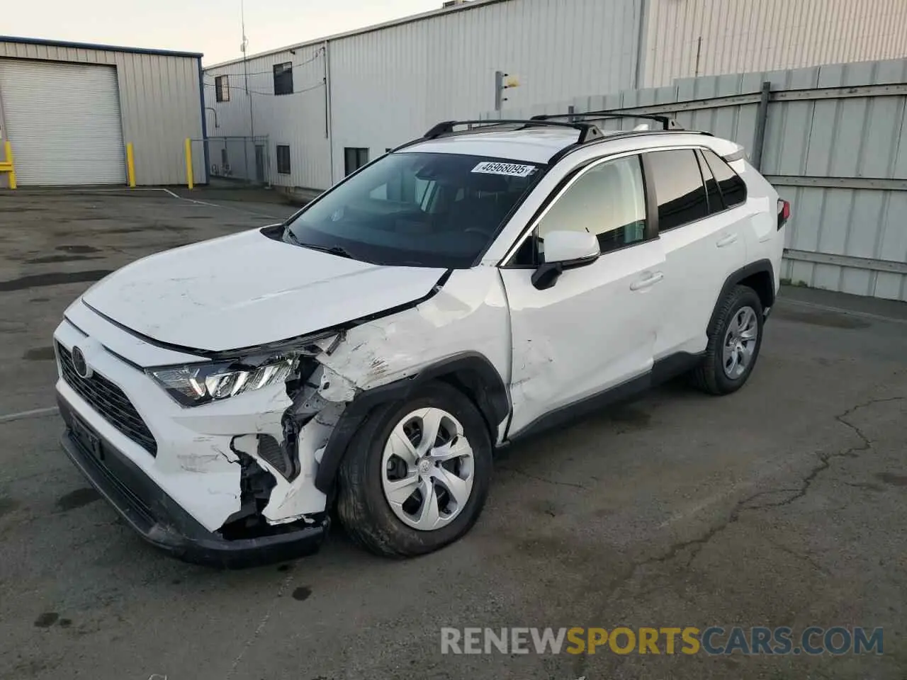 1 Фотография поврежденного автомобиля 2T3K1RFV6MC102502 TOYOTA RAV4 2021