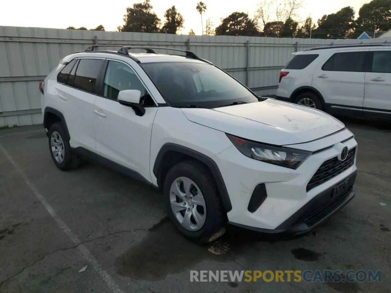 4 Фотография поврежденного автомобиля 2T3K1RFV6MC102502 TOYOTA RAV4 2021