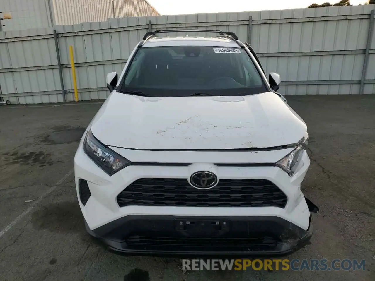 5 Фотография поврежденного автомобиля 2T3K1RFV6MC102502 TOYOTA RAV4 2021