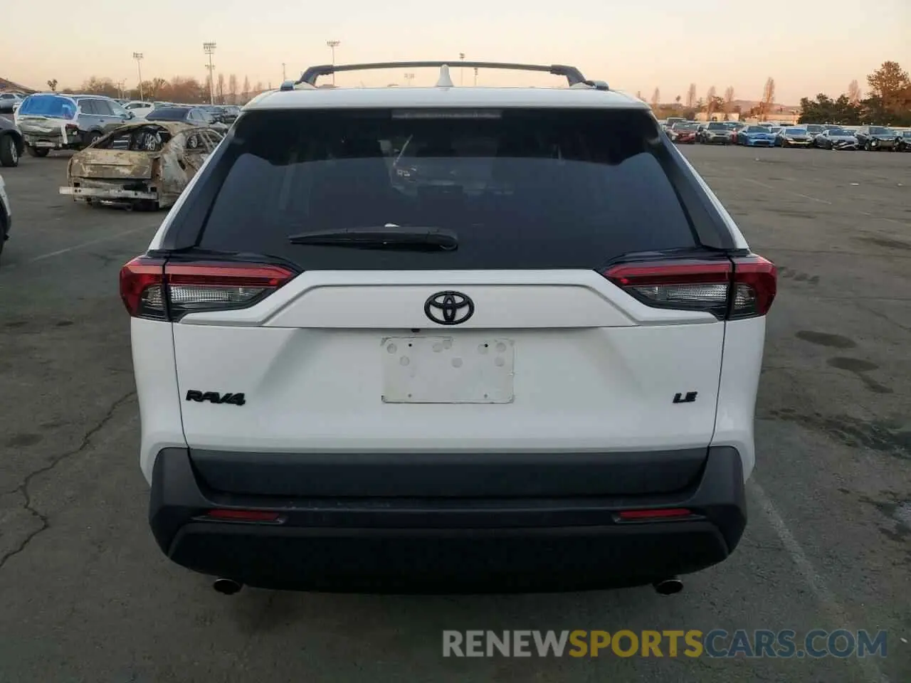 6 Фотография поврежденного автомобиля 2T3K1RFV6MC102502 TOYOTA RAV4 2021