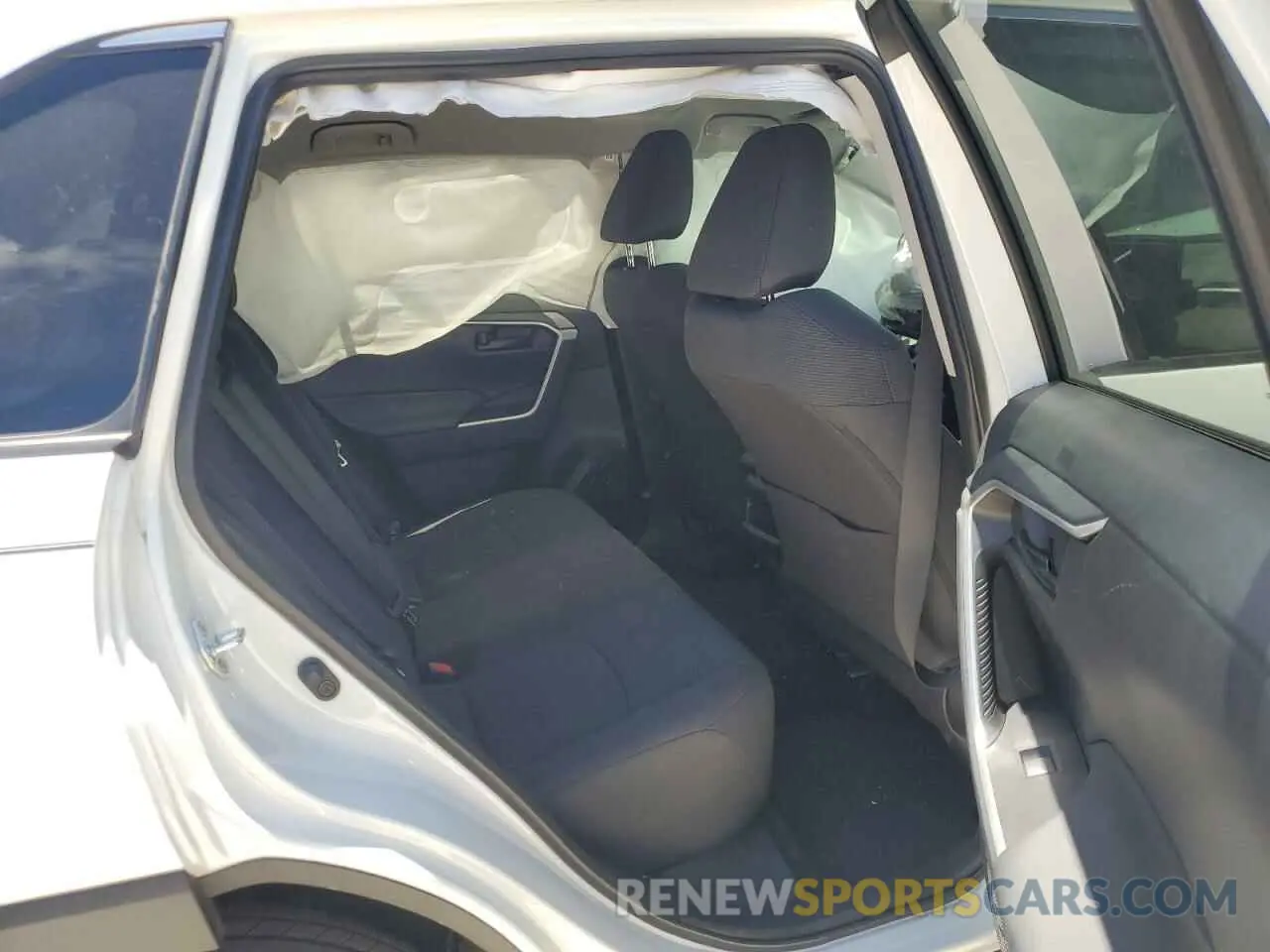 6 Фотография поврежденного автомобиля 2T3K1RFV6MC132759 TOYOTA RAV4 2021