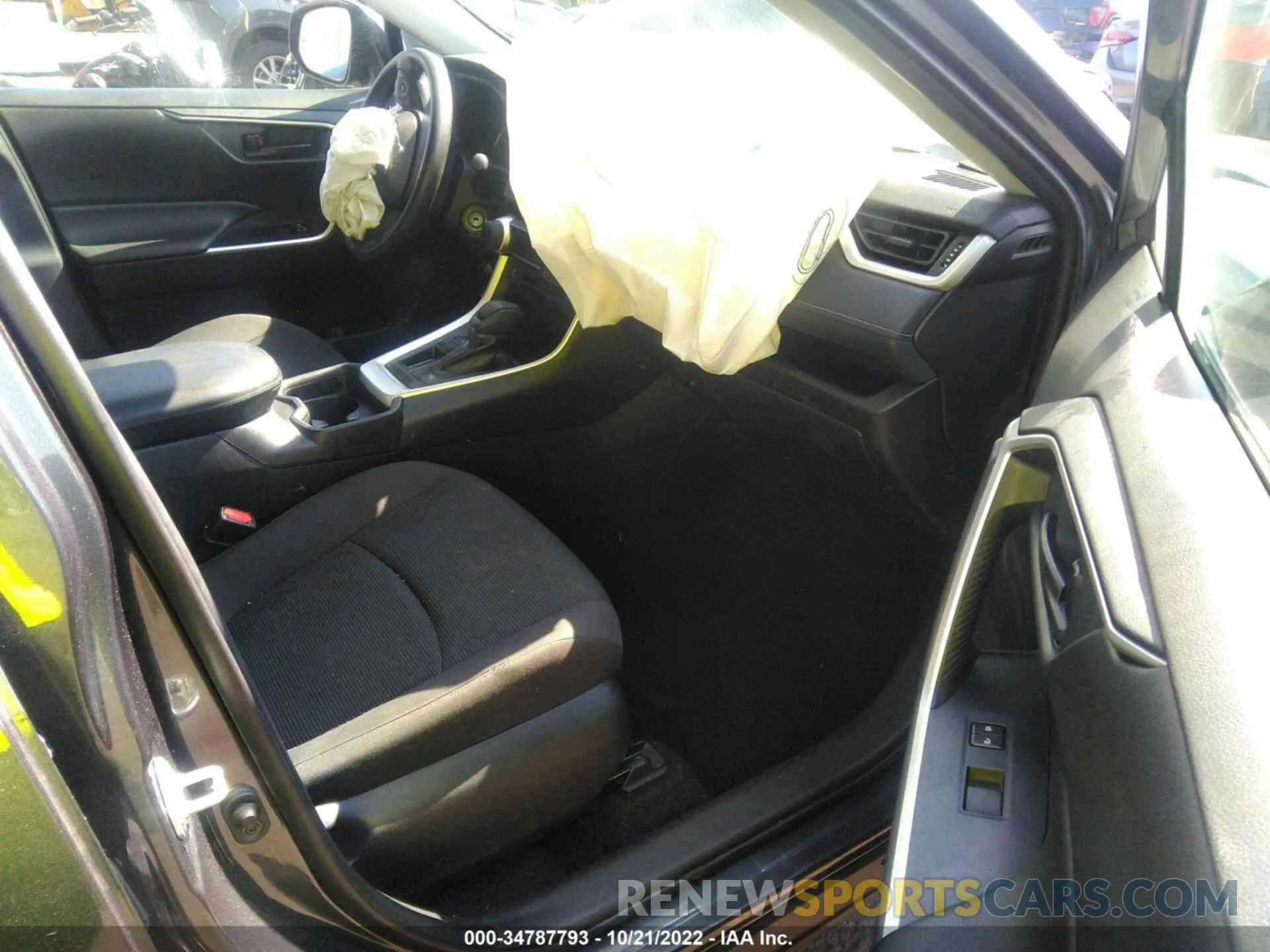 5 Фотография поврежденного автомобиля 2T3K1RFV7MC104727 TOYOTA RAV4 2021