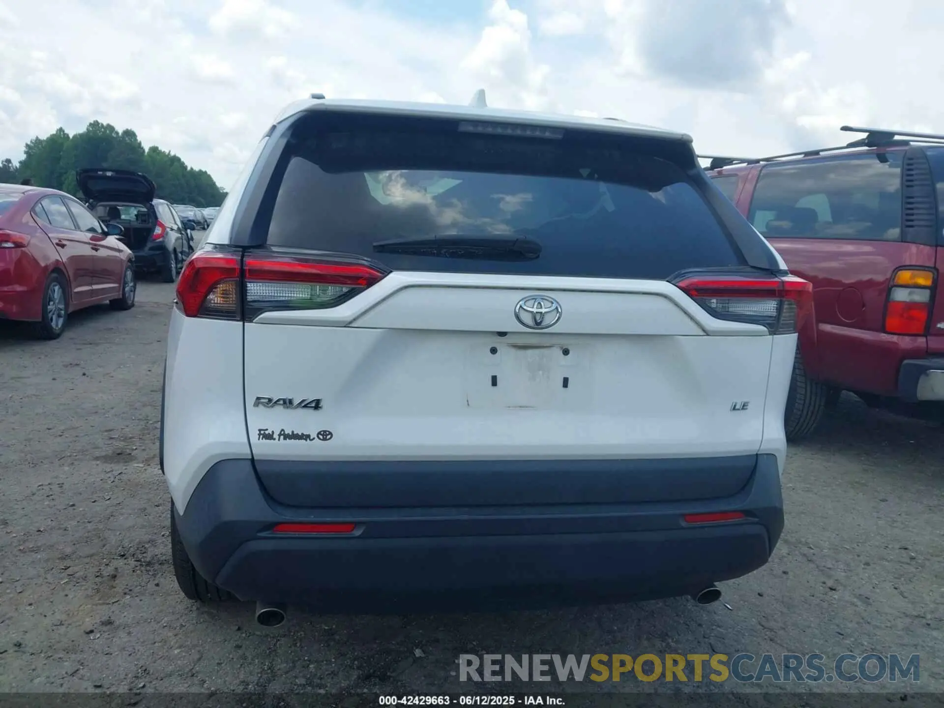 17 Photograph of a damaged car 2T3K1RFV7MC171442 TOYOTA RAV4 2021
