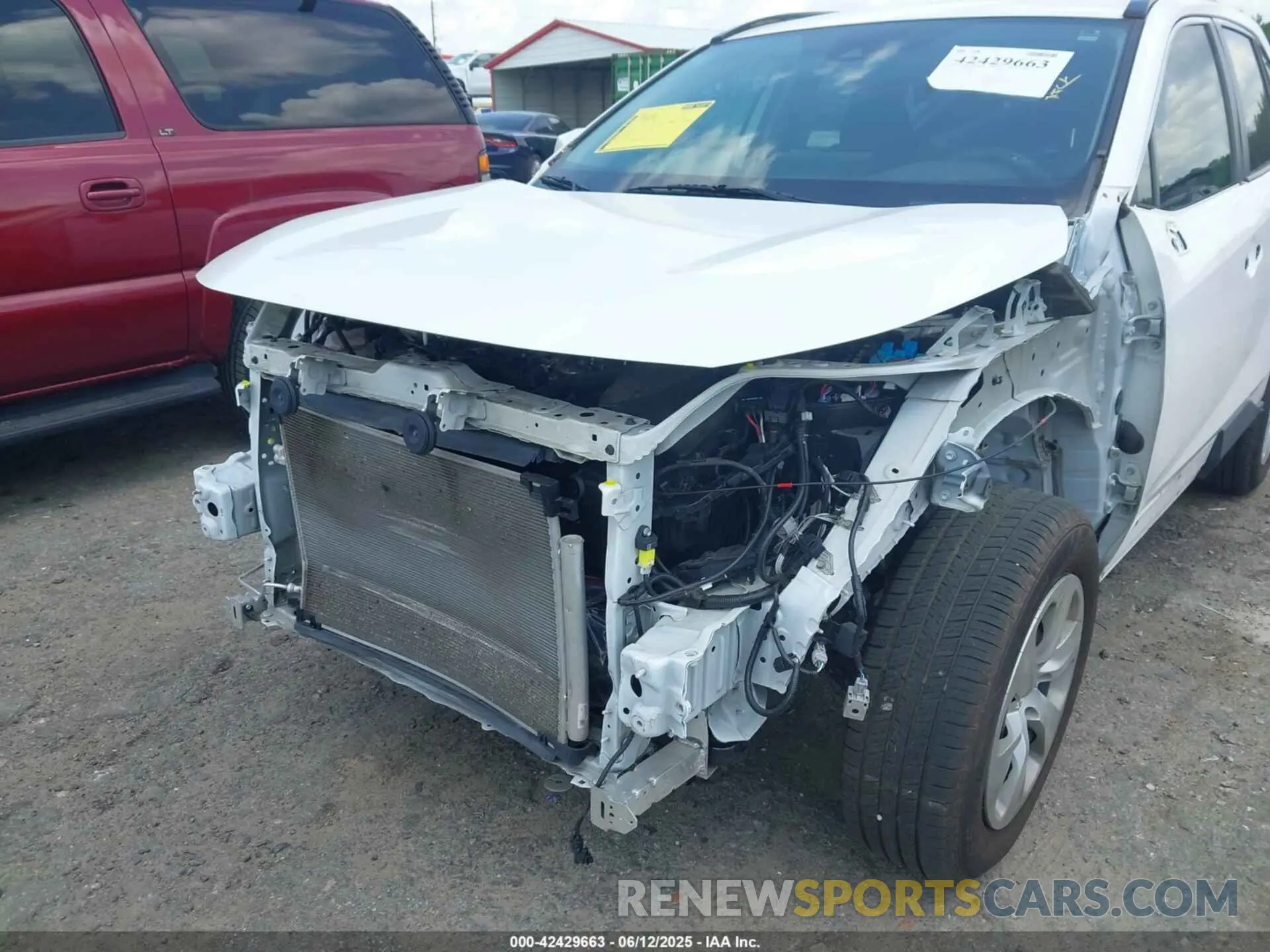 18 Photograph of a damaged car 2T3K1RFV7MC171442 TOYOTA RAV4 2021