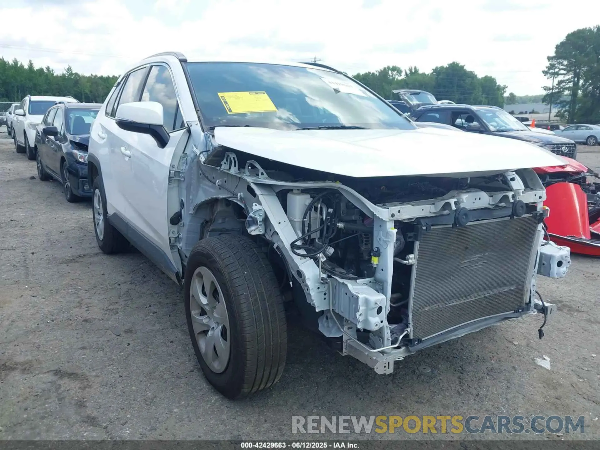 20 Photograph of a damaged car 2T3K1RFV7MC171442 TOYOTA RAV4 2021